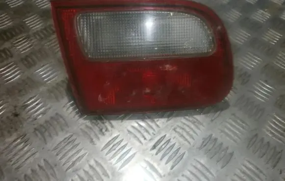 Tailgate rear/tail lights