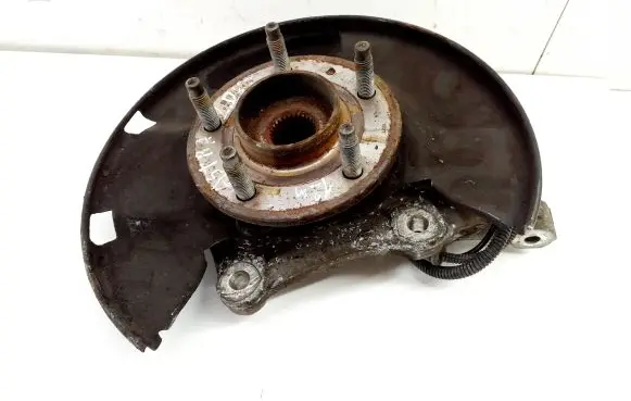 Opel Astra J Front wheel hub 13324459 13583479