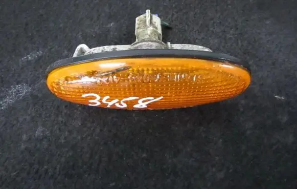 Mazda Premacy Front fender indicator light 0464120 046-4120