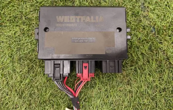 Mercedes-Benz E W212 Tow bar trailer control unit/module 5DS00978102