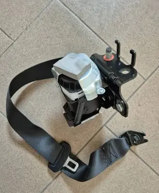 KIA Ceed Rear seatbelt 89810J7000