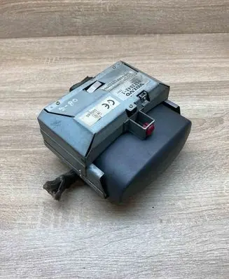 Volvo S80 Radio/CD/DVD/GPS head unit 8622042 WithPlug