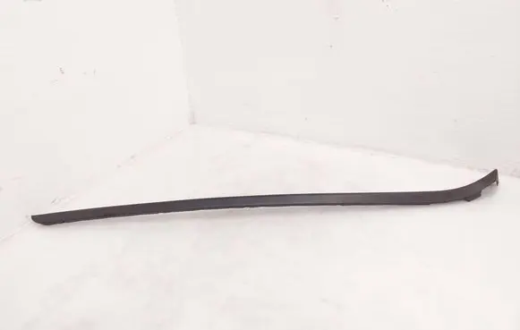 Windshield trim