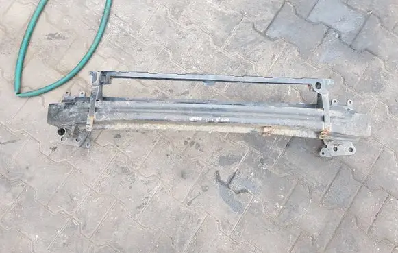 Skoda Octavia Mk2 (1Z) Front bumper cross member 1Z0807111