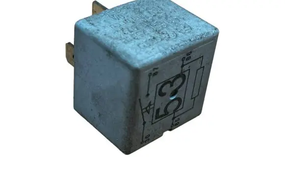 Volkswagen Touran I Other relay 141951253B 20240072