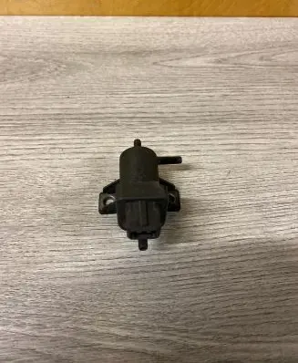 Renault Scenic II - Grand scenic II Turbo solenoid valve 7700113709