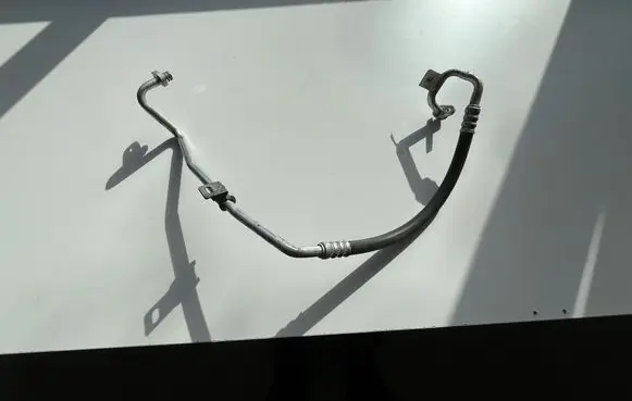 Opel Combo E Air conditioning (A/C) pipe/hose 9808251780