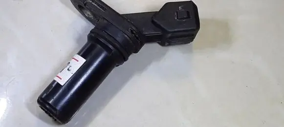 Ford Focus Crankshaft position sensor 95VF6C315AA 7H0927803