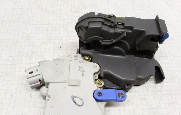Nissan Maxima Front door lock