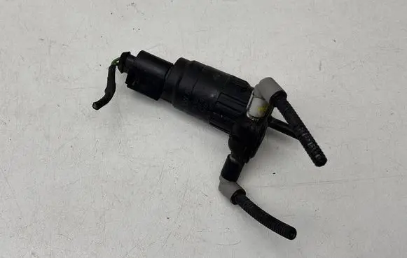 Skoda Octavia Mk3 (5E) Windscreen/windshield washer pump 1K6955651