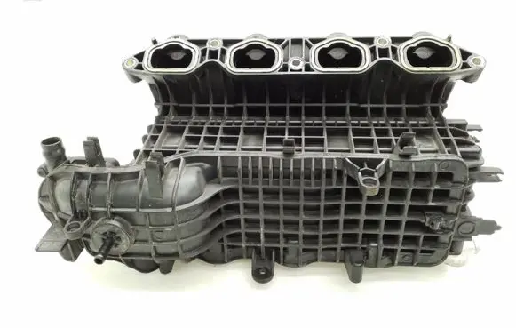 Volkswagen PASSAT B8 Intake manifold 04E145749 03G906051E