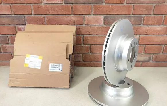 BMW 3 F30 F35 F31 Front brake disc 6792221