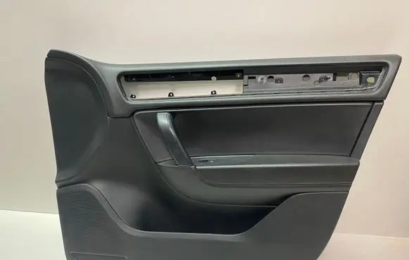 Volkswagen Touareg II Front door card panel trim 7P1867012S