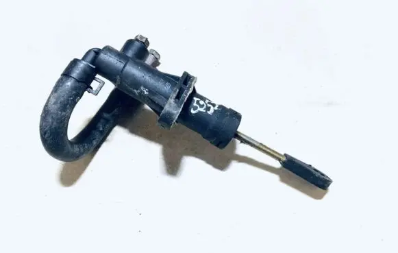 Hyundai Tucson JM Clutch master cylinder 72128