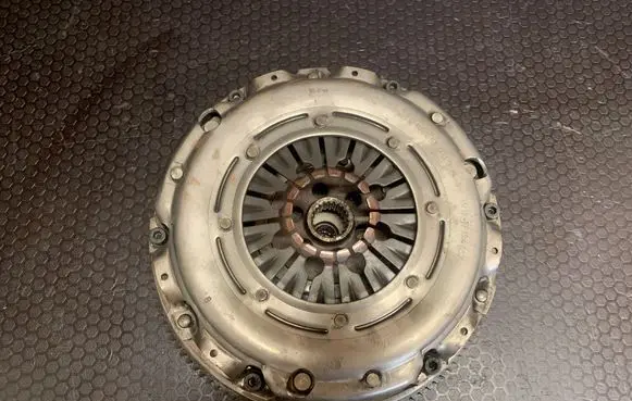 BMW X1 E84 Clutch set kit C0704075