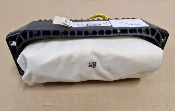 Passenger airbag
