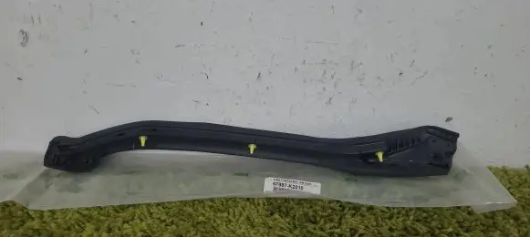 Toyota Yaris Cross Rubber seal rear door 67887-k2010