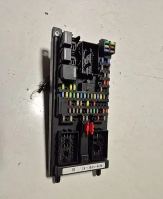 Land Rover Discovery Sport Fuse module FK7214F041AE