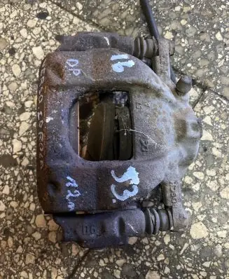 Toyota Verso Front brake caliper