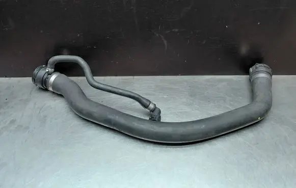 BMW 5 E60 E61 Engine coolant pipe/hose 7787449 17127787449