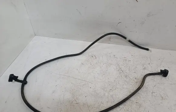 Windshield washer spray nozzle