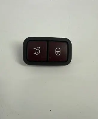 Mercedes-Benz S W222 Tailgate opening switch A2208211479 32132101