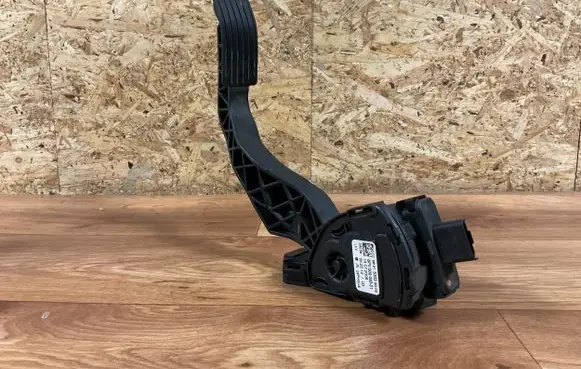Citroen C3 Accelerator throttle pedal 9681530380 6PV00908301