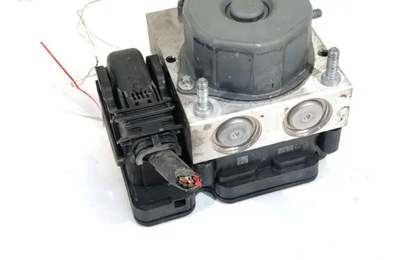 Renault Clio IV ABS Pump 476608644R