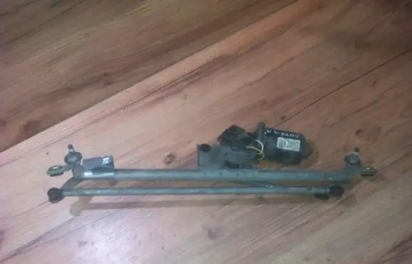 Opel Vectra B Front wiper linkage and motor