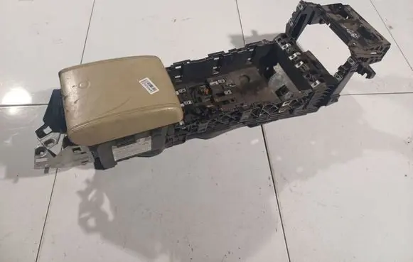 Jaguar XF Armrest 