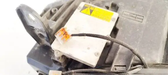 Audi A6 S6 C6 4F Headlight ballast module Xenon 5DV00829000