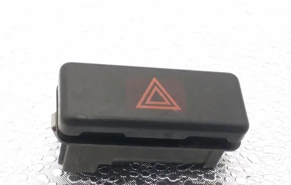BMW 5 E39 Hazard light switch 8350947 EC5035