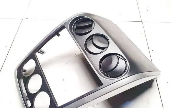 Dash center air vent grill
