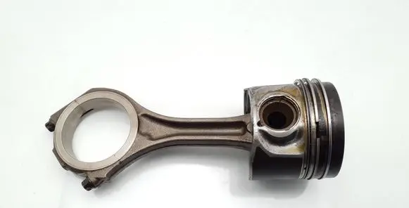 Audi A6 S6 C6 4F Piston with connecting rod 