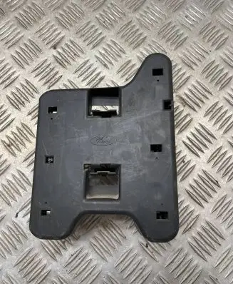 Ford Scorpio Tail light bulb cover holder 85gg13n004aa