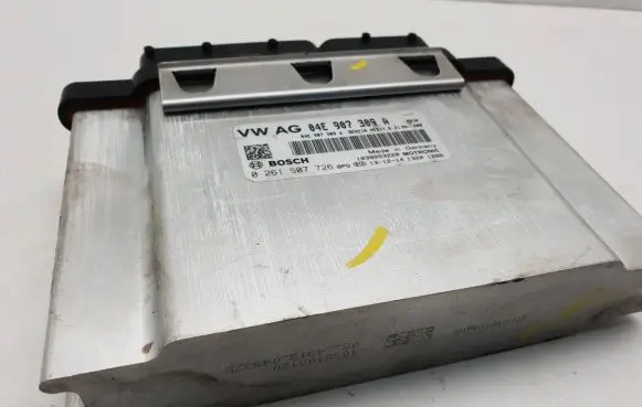 Volkswagen Golf VII Engine control unit/module 04E907309A 0261S07726