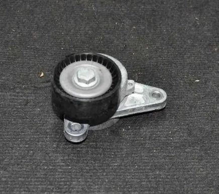 Volkswagen Jetta VI Generator/alternator belt tensioner 04L903315A