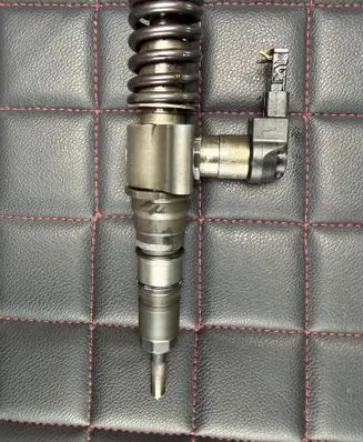 Volkswagen PASSAT B6 Fuel injector 03G130 051216 120119