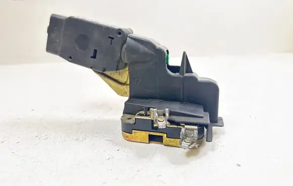 Volvo S40, V40 Front door lock