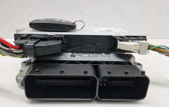 BMW 5 F10 F11 Engine ECU kit and lock set 8574091 030955789 0281019806