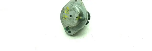 BMW 5 E60 E61 Engine mount bracket 6774620 15934612