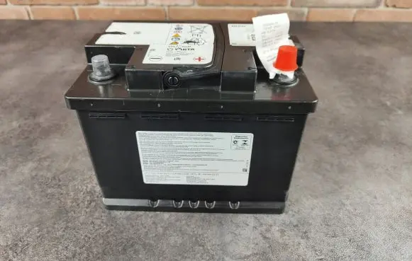 BMW 1 F40 Car battery 9878489
