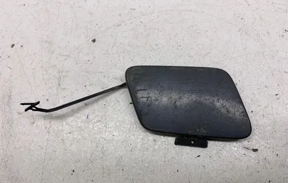 Audi A4 S4 B9 Front tow hook cap/cover 8W0807241 LX7L