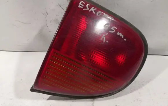 Ford Escort Tailgate rear/tail lights 93AG15K258BA