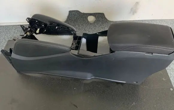 Nissan Qashqai Center console 