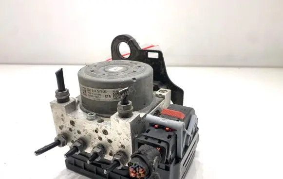 Volkswagen Golf VII ABS Pump 5Q0614517AL