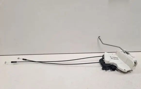 Peugeot iOn Rear door lock