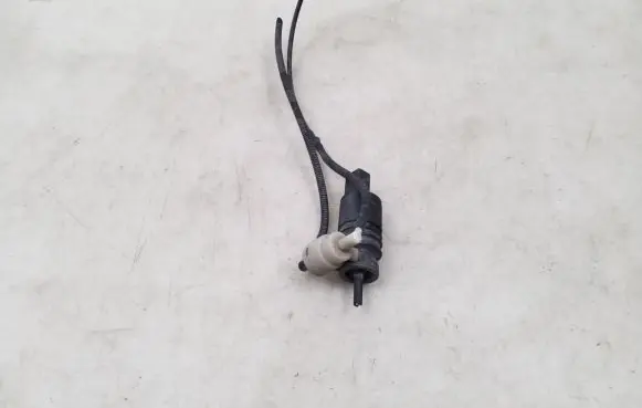 Volkswagen Sharan Windscreen/windshield washer pump