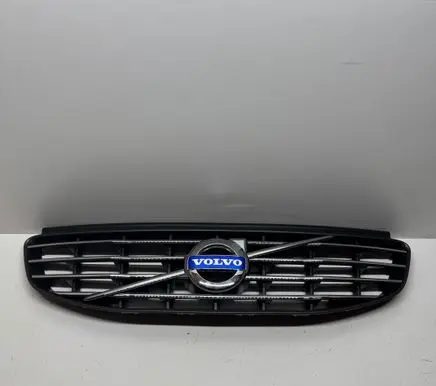 Front bumper upper radiator grill