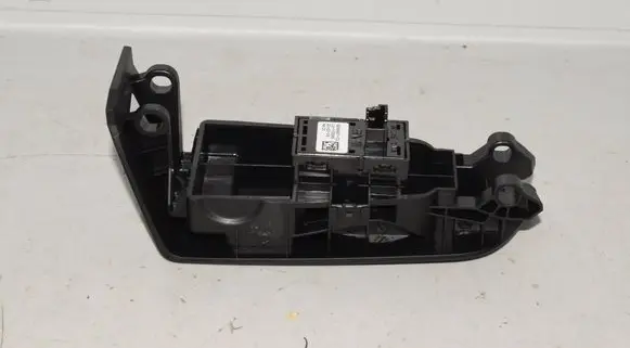 BMW 7 G11 G12 Electric window control switch 9299457 7400588